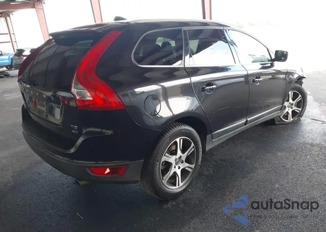 2012 Volvo Xc60 T6/T6 Platinum/T6 Premier Plus/T6 R-Design/T6 R-Design Platinum/T6 R-Design Premier Plus z USA, uszkodzony, nr VIN YV4902DZ9C2298758